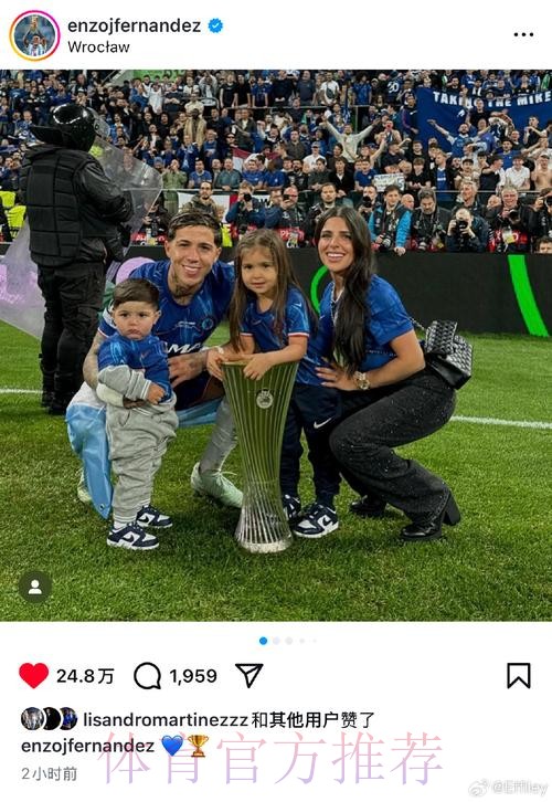 本泽马欧冠进球数超过劳尔 后者晒两人合照祝贺 本泽马欧冠进球数超过劳尔 后者晒两人合照祝贺