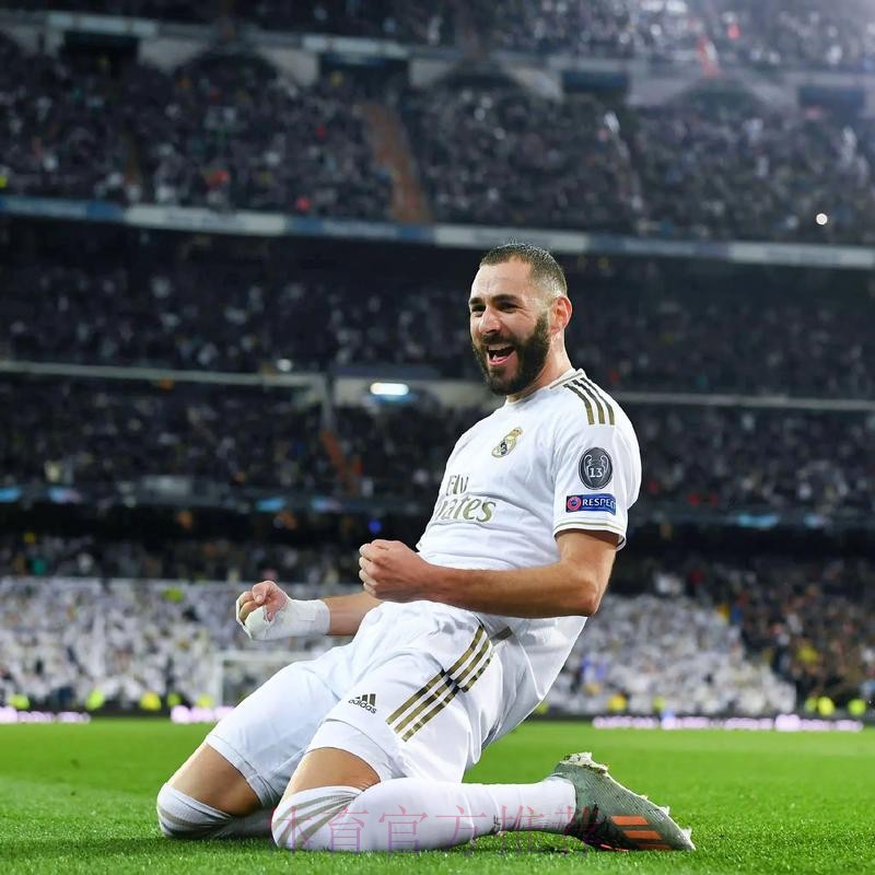 本泽马达成皇马生涯550场里程碑 出场最多外籍 本泽马达成皇马生涯550场里程碑 出场最多外籍